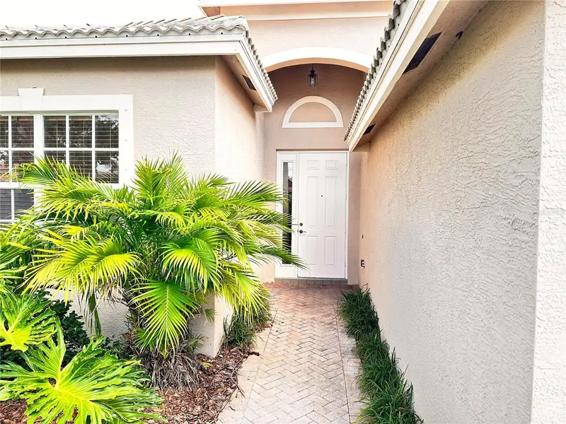 4950 Sandy Brook Cir, FL