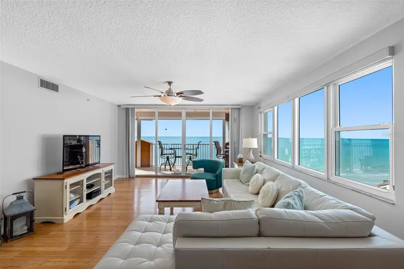 16326 Gulf Blvd #510, FL