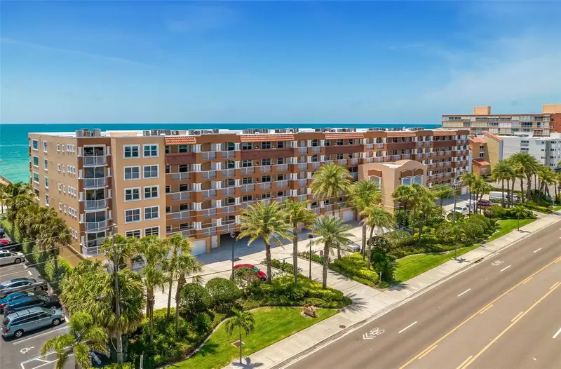 16326 Gulf Blvd #510, FL