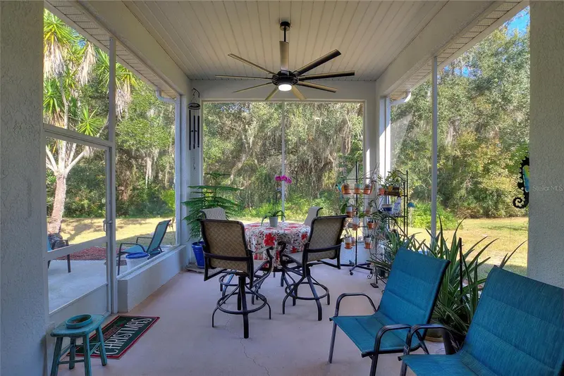 642 Vista Oaks Way, FL