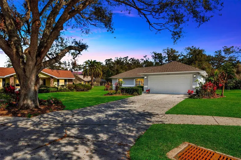 37157 Foxrun Pl, FL