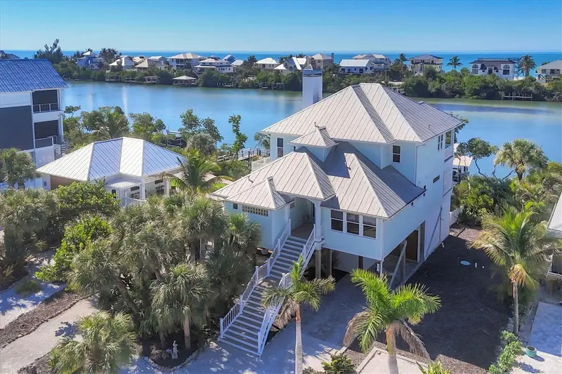 121 Bocilla Dr, FL