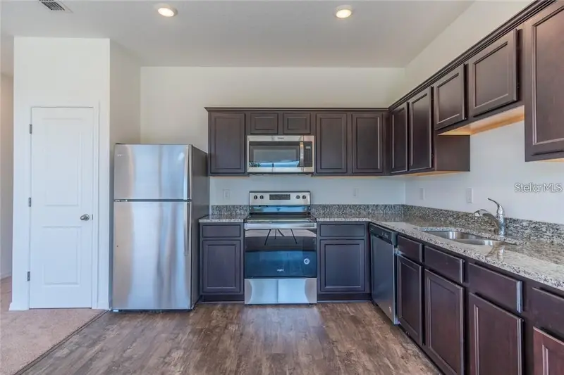 338 Madison Dr, FL