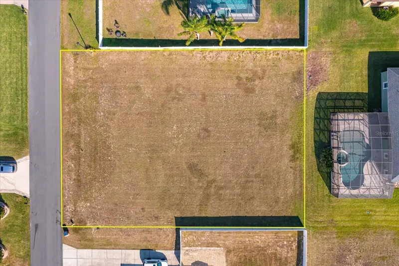 1013 Myrtle Breezes Ct, FL