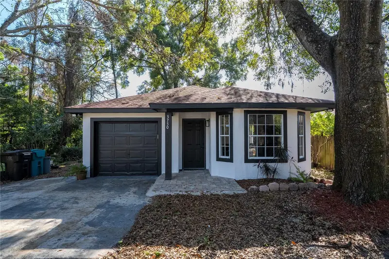 Holden Heights pending