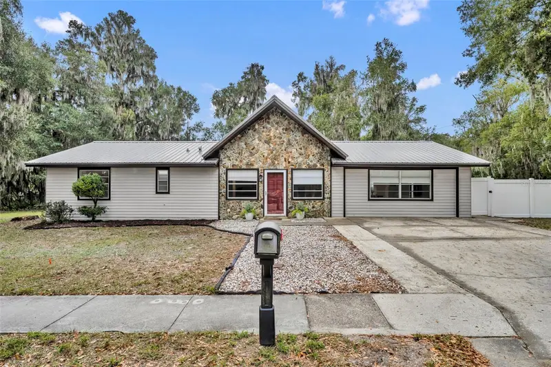 1240 W Voorhis Ave, FL