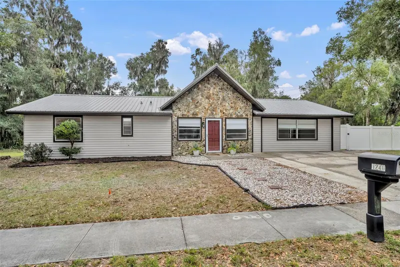 1240 W Voorhis Ave, FL