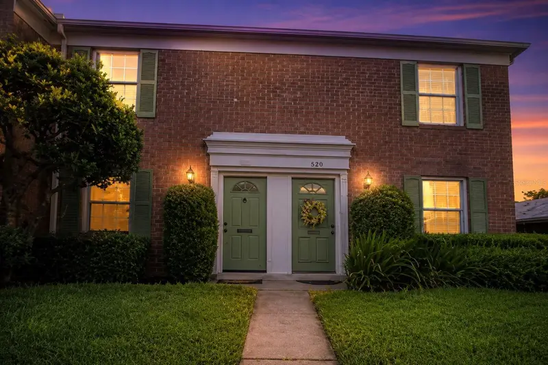 520 Georgetown Dr, FL