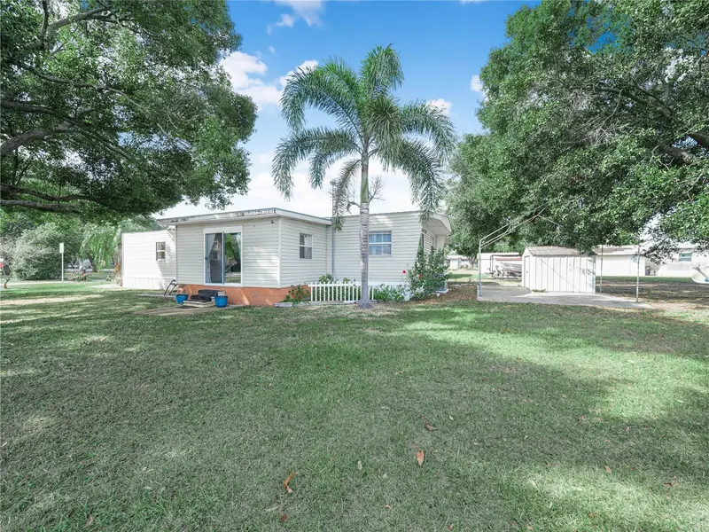 319 1st Ave N, FL