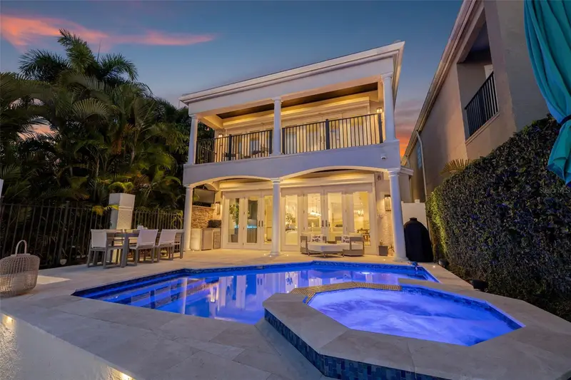 1009 Royal Pass Rd, FL