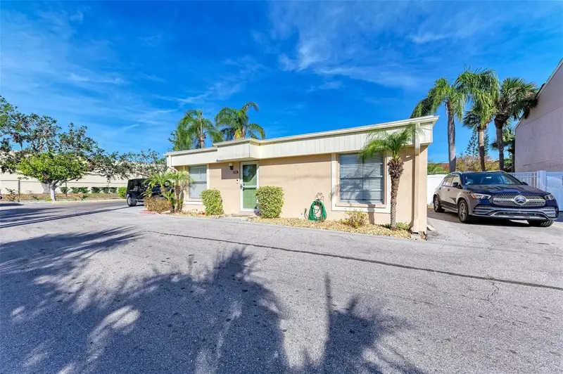 6336 7th Ave W #6336, FL
