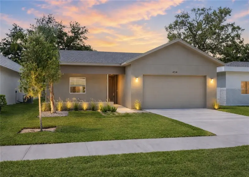 454 Skyfield Ct, FL