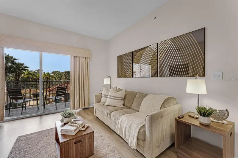 7383 Universal Blvd #307, FL