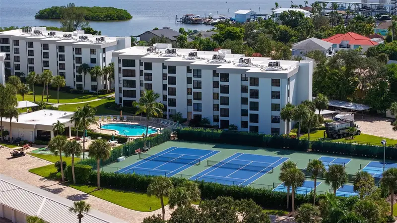 8773 Midnight Pass Rd #102g, FL