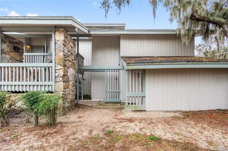 2114 Corner Lake Dr #E, FL