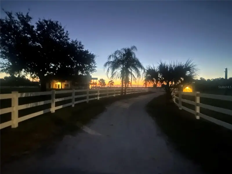 664 S Lake Starr Blvd, FL