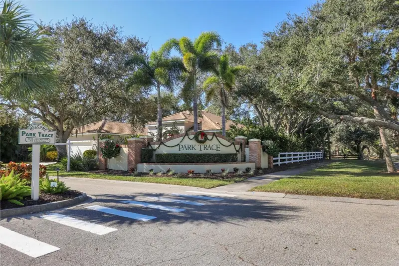 104 Park Trace Blvd, FL