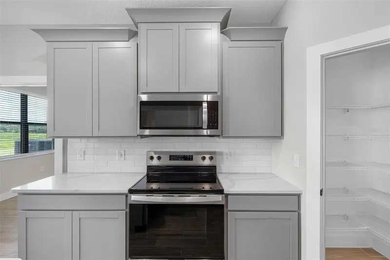 13501 Walden Sheffield Rd, FL