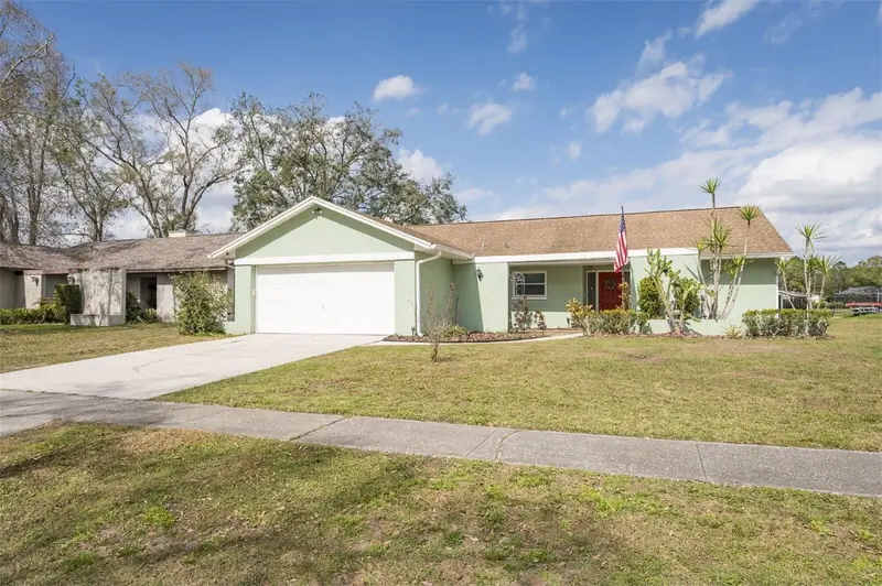 17512 Brandywine Dr, FL