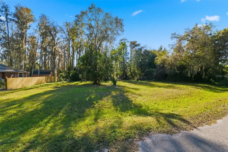 0 Moon Lake Cir, FL