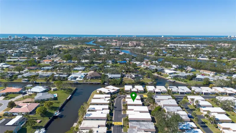 2305 Riverbluff Pkwy #V256, FL