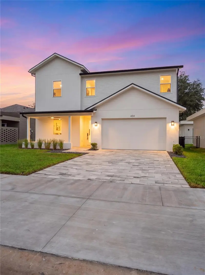 423 Skyfield Ct, FL