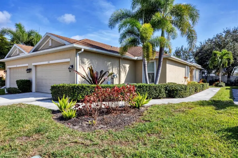 2520 Terracina Dr, FL