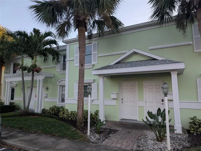 4957 Cobia Dr Se, FL
