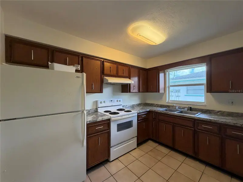 2507 Terry Ln, FL