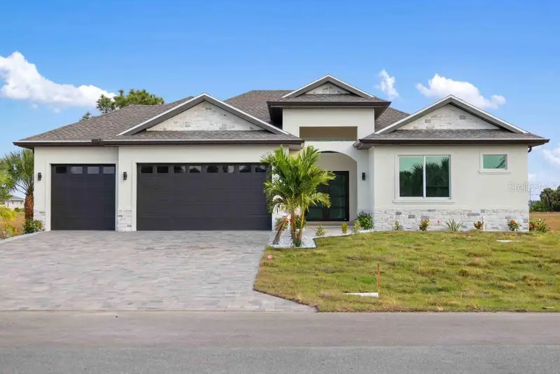 38 Lark Dr, FL