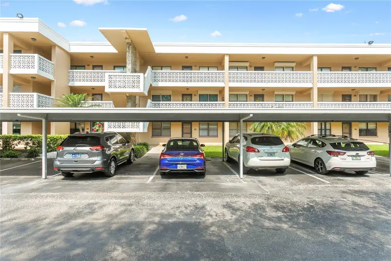 4920 Locust St Ne #115, FL