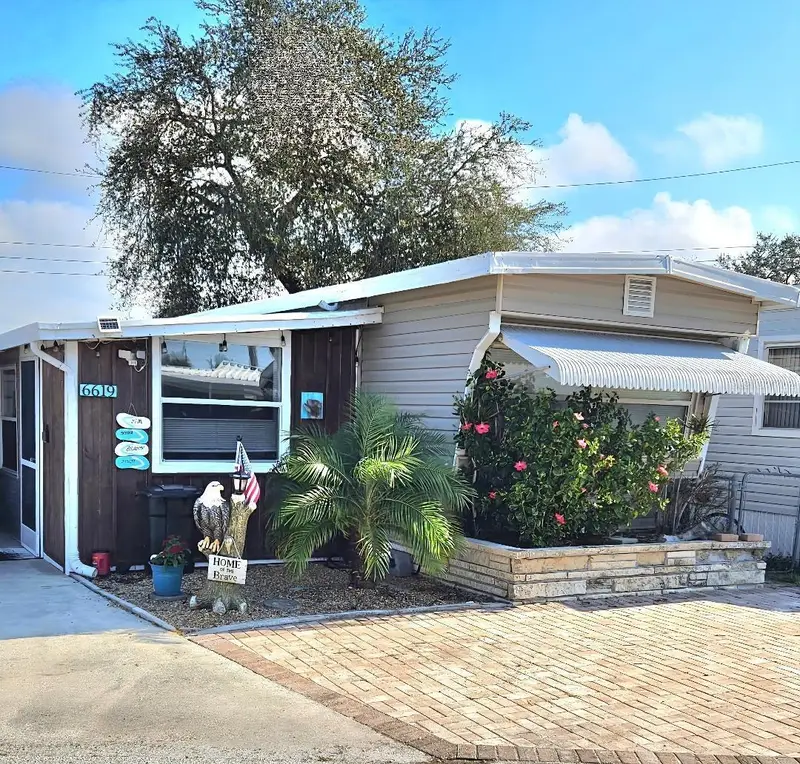 6619 New Jersey St, FL