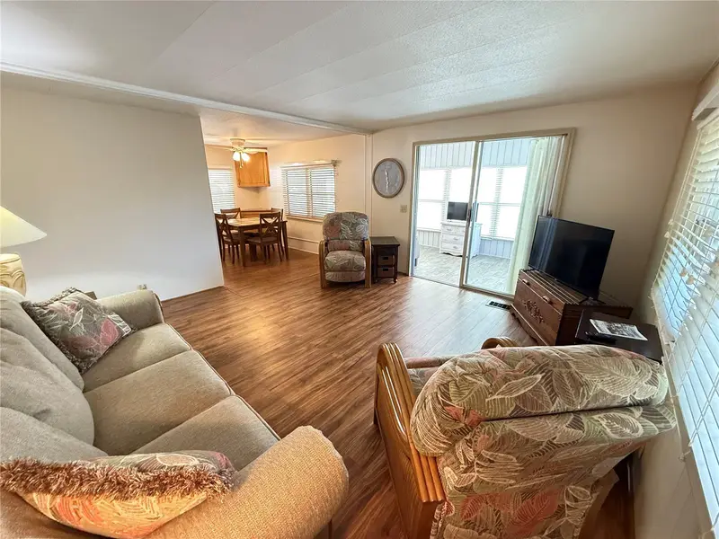 539 Mount Piney Ave Ne #689, FL