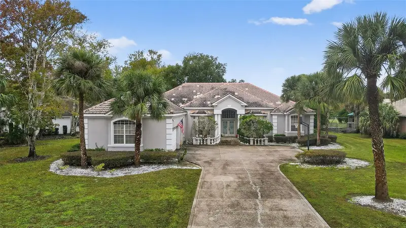 218 Leslie Ln, FL