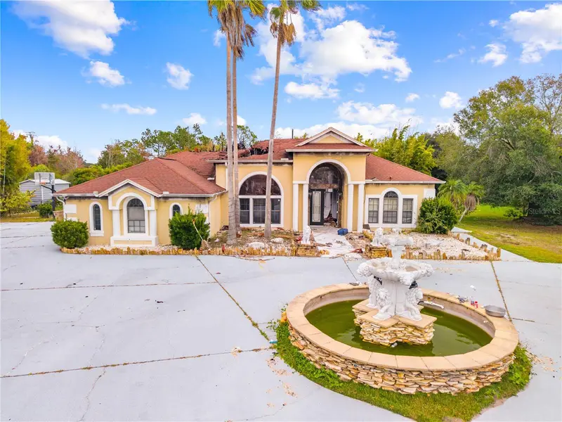 214 Taranto Way, FL