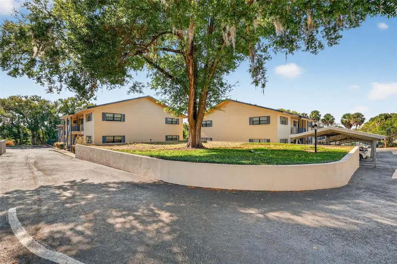 110 N Tremain St #105, FL