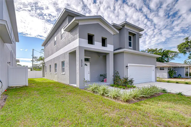 5312 76th Ave N, FL