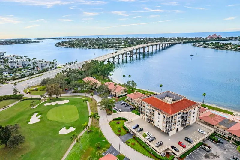 6279 Sun Blvd #503, FL