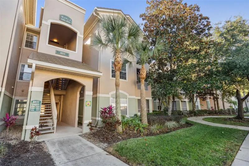 4833 Cypress Woods Dr #4306, FL