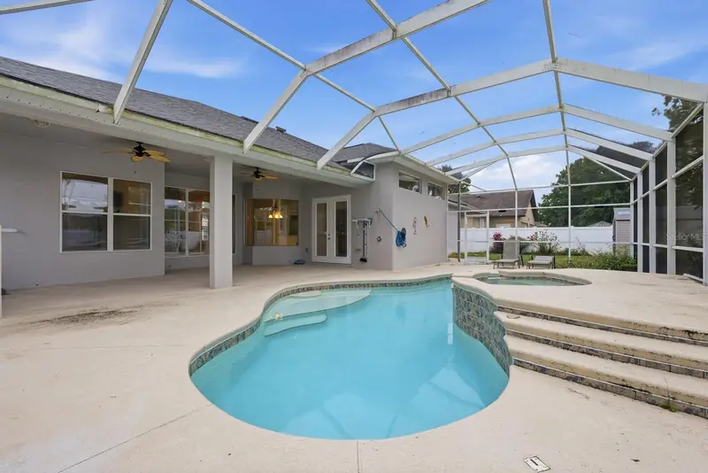 14 Easterly Pl, FL