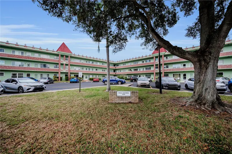 2358 Ecuadorian Way #52, FL