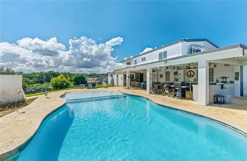 1 Pinar Del Mar St, PR