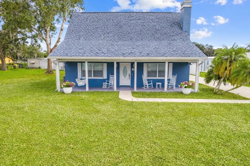 435 Lantern Dr, FL