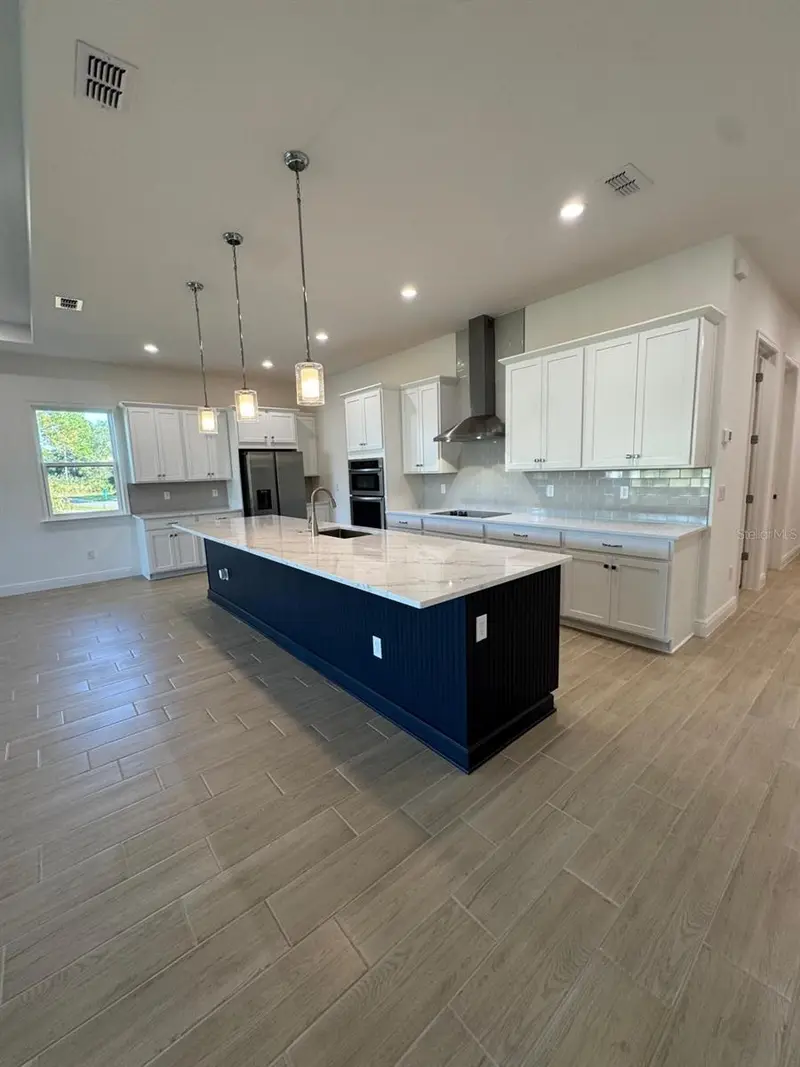 1138 Cliffhaven Ct, FL