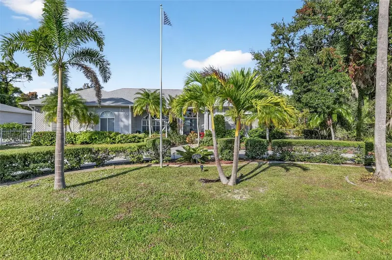 820 Bayshore Dr, FL