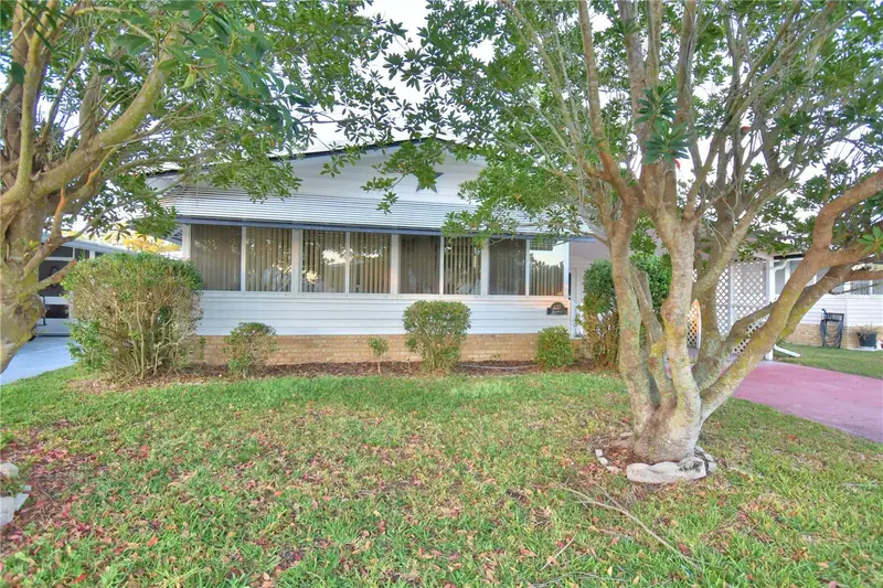 4251 Cedarwood St, FL