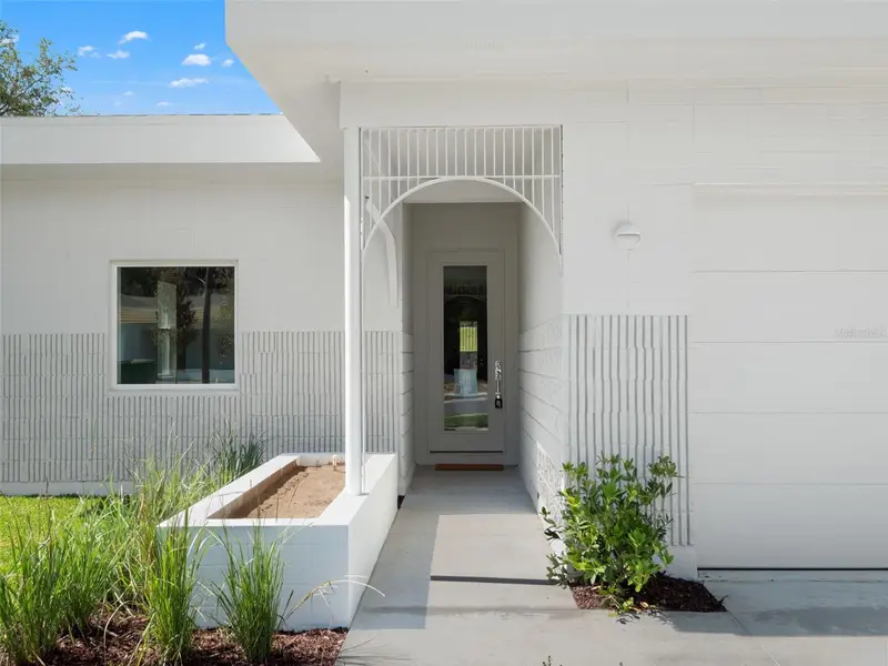 458 Skyfield Ct, FL