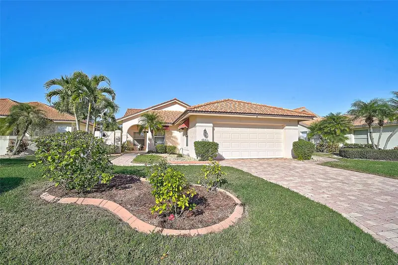 4041 Murfield Dr E, FL