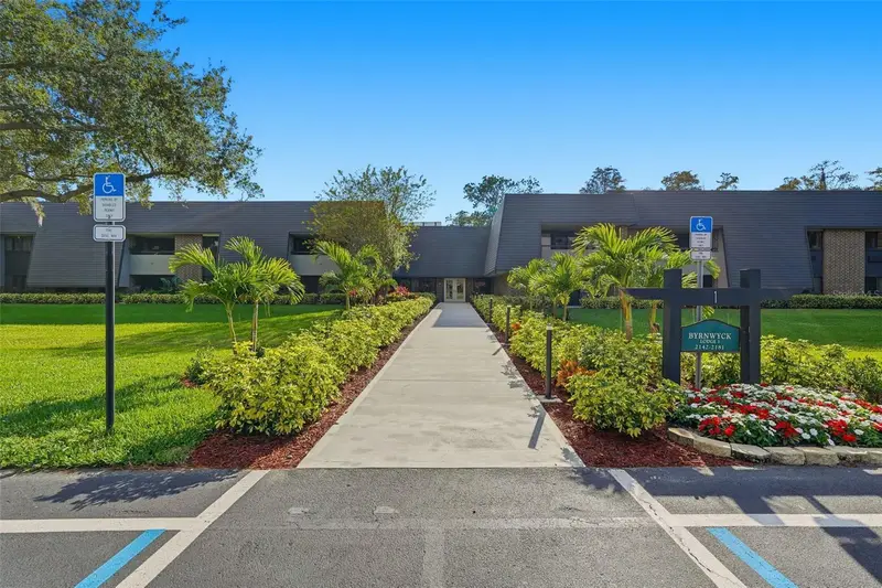 36750 Us Highway 19 N #5-202, FL