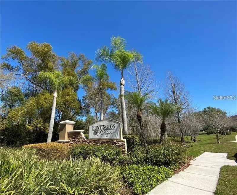 2052 Park Crescent Dr, FL